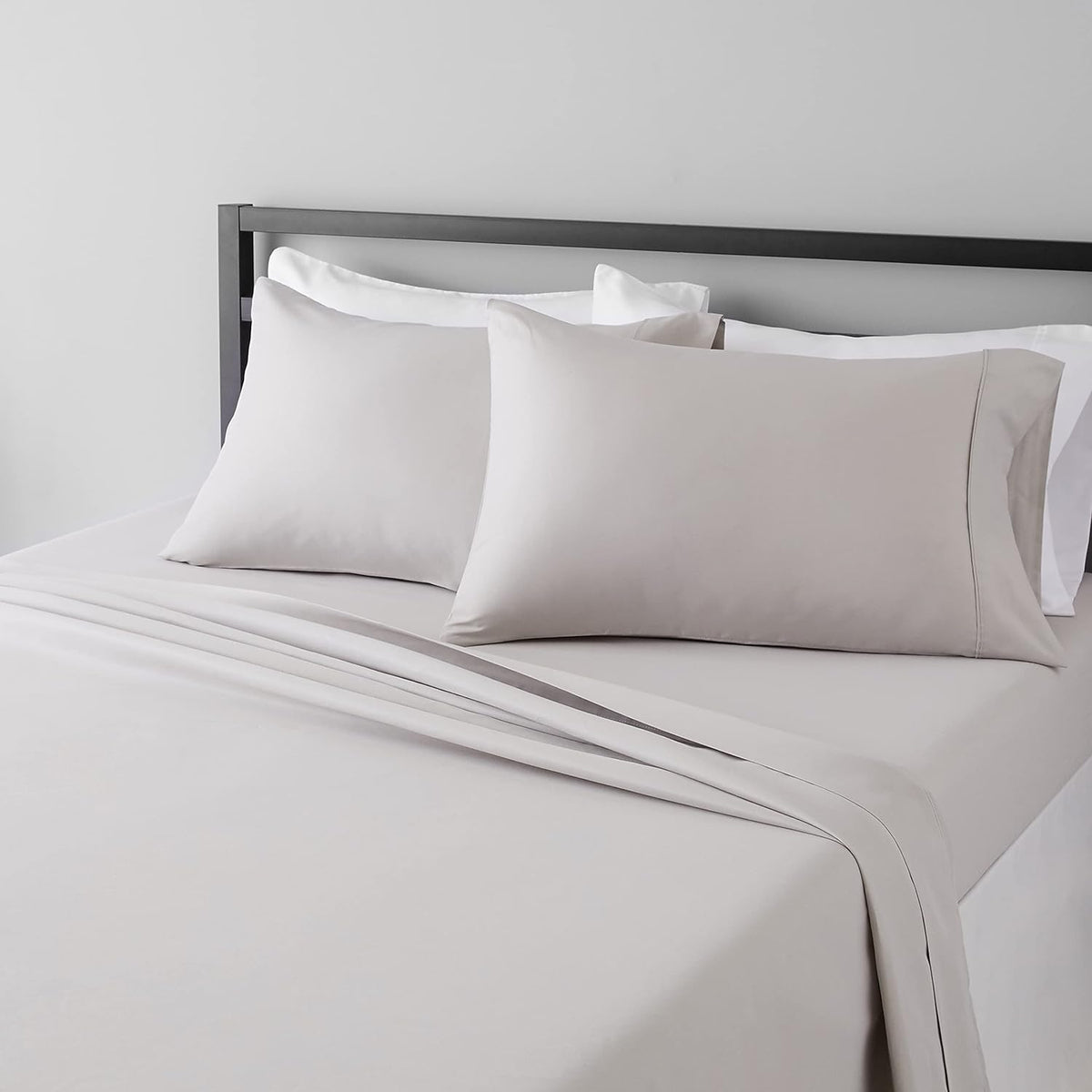 Amazon Basics Lightweight Super Soft Easy Care Wrinkle Free Microfiber 3 Piece Bed Sheet Set with 14-Inch Deep Pockets, Twin, Navy Blue, Solid, Kids, Men & Women Bedding
