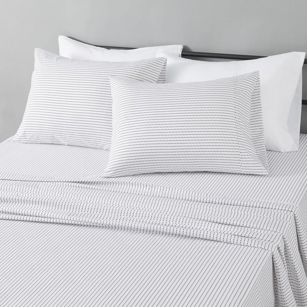 Amazon Basics Lightweight Super Soft Easy Care Wrinkle Free Microfiber 3 Piece Bed Sheet Set with 14-Inch Deep Pockets, Twin, Navy Blue, Solid, Kids, Men & Women Bedding