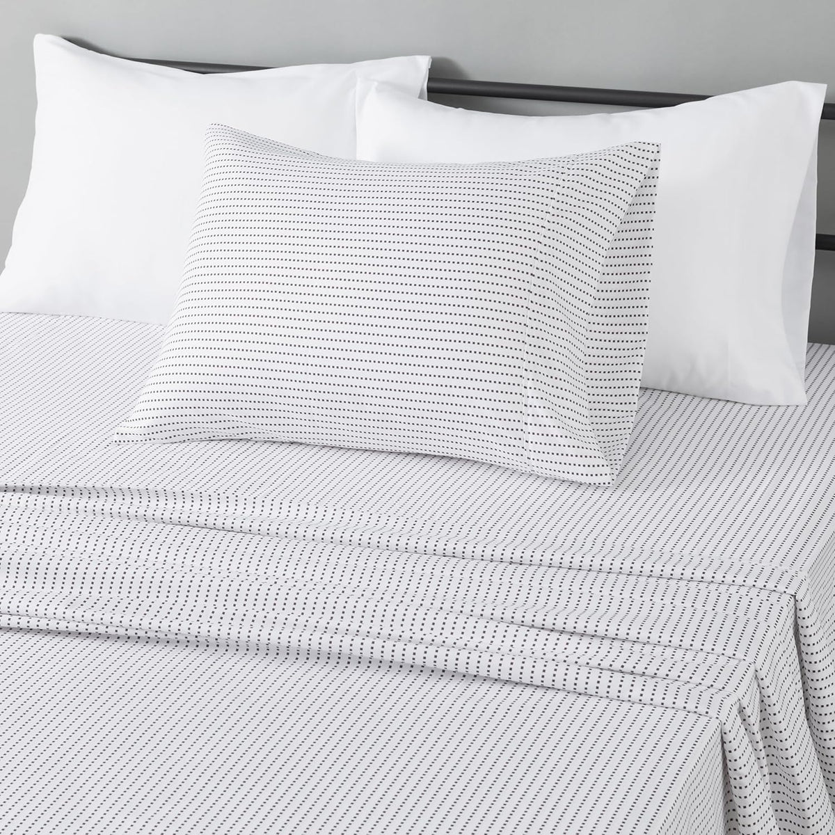 Amazon Basics Lightweight Super Soft Easy Care Wrinkle Free Microfiber 3 Piece Bed Sheet Set with 14-Inch Deep Pockets, Twin, Navy Blue, Solid, Kids, Men & Women Bedding