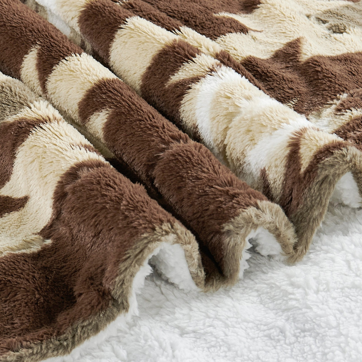 Southwest Sherpa Fleece Throw Blanket – Ultra Soft Reversible & Cozy Plush Gifts