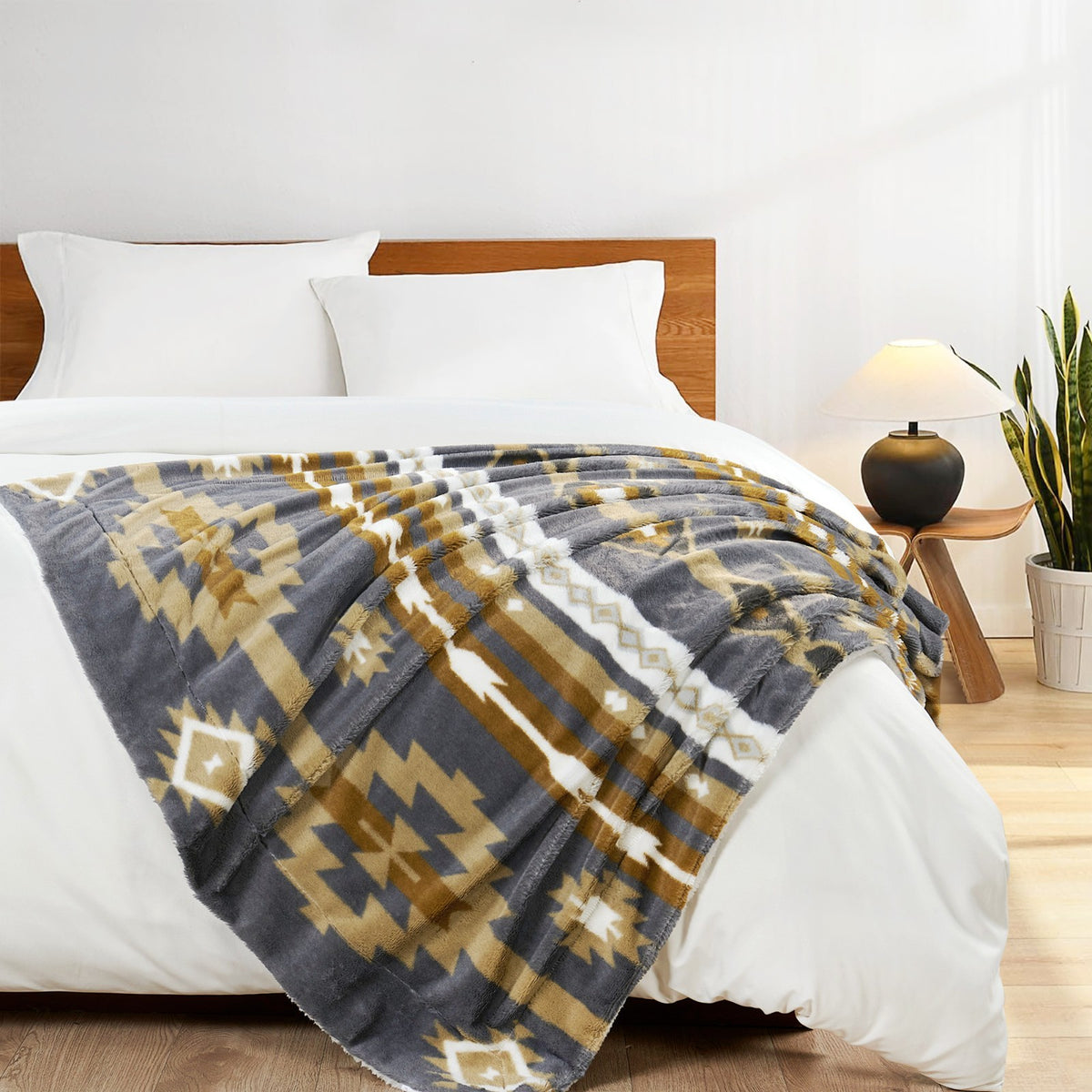 Southwest Sherpa Fleece Throw Blanket – Ultra Soft Reversible & Cozy Plush Gifts